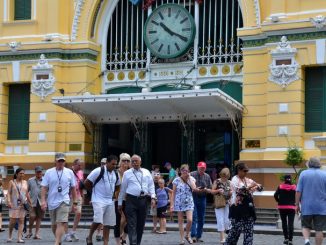 mùa cao điểm trong du lịch là tháng mấy